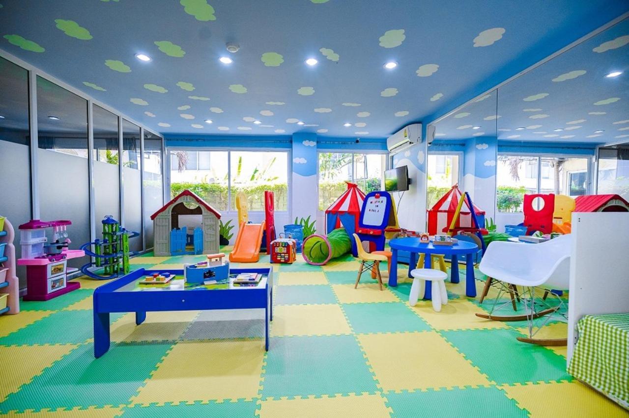 J Inspired Hotel Pattaya Dış mekan fotoğraf